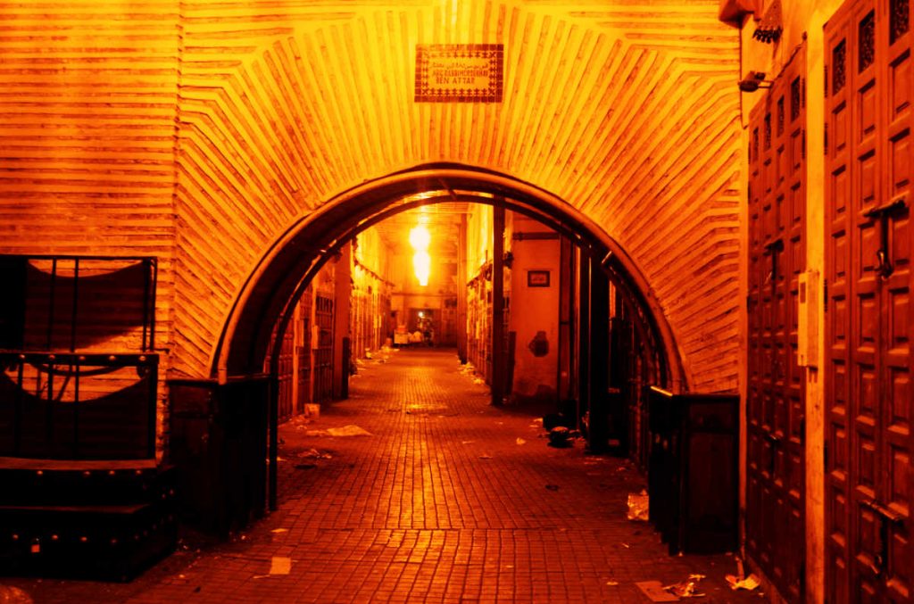 Nachts in der Medina von Marrakesch