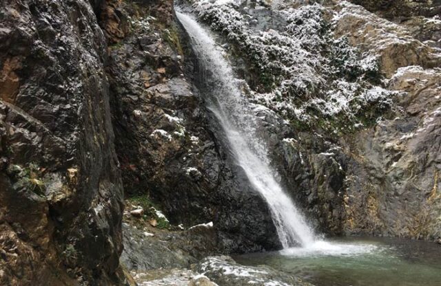 Wasserfall im Winter in der Nähe von Setti Fatma, Marokko Wasserfall im Winter in der Nähe von Setti Fatma, Marokko