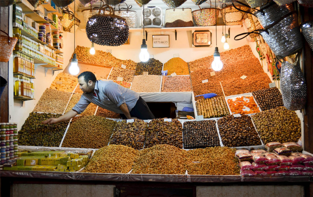 Trockenfrüchte und Nüsse auf einem Souk in Marrakesch